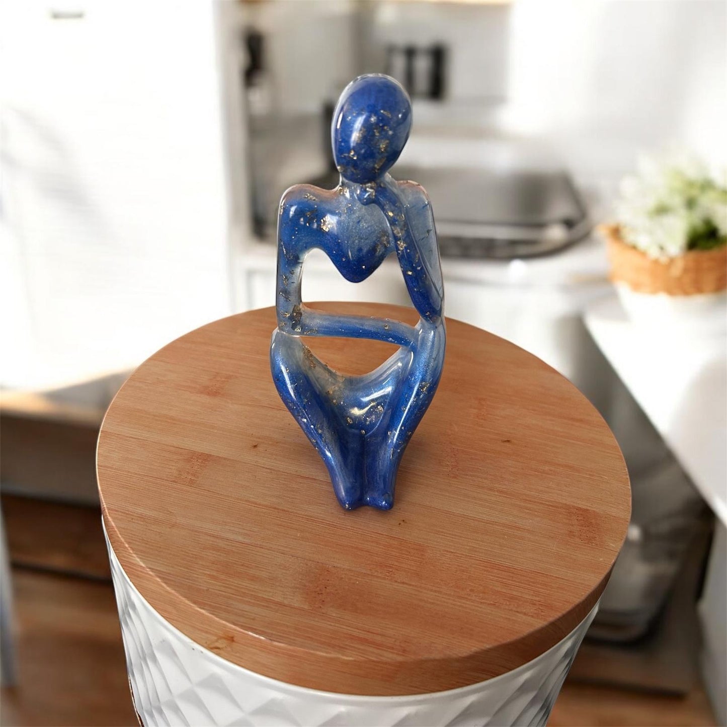 Figurine Silhouette en Résine Époxy – Élégance Minimaliste, Fait Main ✨